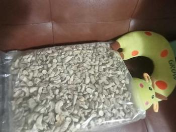 Product Review of Chân Nấm Hương Khô Việt Nam túi 1kg from B** M** 2