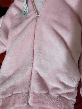 Product Review of Áo hoodie nỉ tai thỏ tặng kèm nơ hồng chát nỉ tàu mũ trùm siêu xinh from t**h 0
