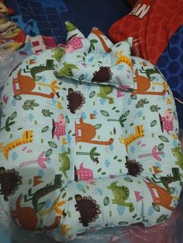 Product Review of SOFA BAYI/SOFA BAYI MURAH/TEMPAT TIDUR BAYI alas empuk newborn  bantal from s**y 2