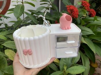 Product Review of [Giá Huỷ Diệt] Hộp Đựng Bút / Mỹ Phẩm Để Bàn Dạng Xoay Sáng Tạo Cho Học Sinh Giá Đỡ from h**p 0