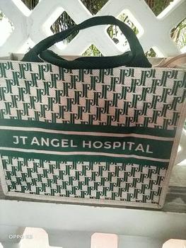 Product Review of JT10 - [Size nhỏ] Túi cói thời trang JT Angel - Nhẹ nhàng, xinh xắn, thời trang, túi rộng thoải mái from T**y V** 0
