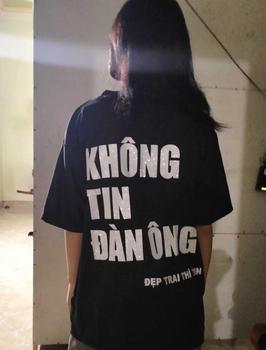 Product Review of Áo Phông Unisex (KHÔNG TIN ĐÀN ÔNG/ĐÀN BÀ) Hình In Nhũ Kim Tuyến - Chất Poly Mịn Form Rộng Thụng Siêu Hot Hit 2024 aothun  basic from V** C**y =** 0