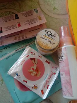 Product Review of Day Kinclong GOLD MEDIUM Gbee Glow Beauty / BPOM / COD / Free Gift from M**s 1