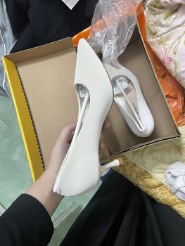 Product Review of Giày cao gót nữ mũi nhọn chất tuyết nhung mềm cao cấp full hộp kiểu dáng cơ bản thanh lịch cao 5cm ( AH15 ) from c**2 0