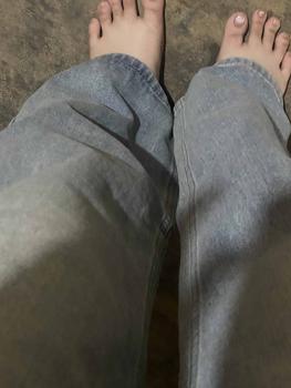 Product Review of Quần jeans nữ Ống suông Vải Qc phối thêu thỏ màu xanh nhạt basic (S-2XL) Q1339 dài 105cm Women from B**n 1