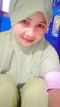 Product Review of Bergo Nura Arabian Hijab Instan Ceruty Nyaman Panjang from W**s S** N**a 0