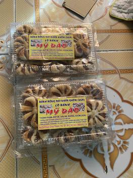 Product Review of bánh khóm hoa mai-  # ít đường- hương vị dứa -  Hữu cơ # Đào bánh khóm vị chua ngọt không gmo banh bánh abc ăn cùng from M** K** 1