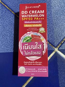 Product Review of (โฉมใหม่) Jula's herb DD Cream Watermelon จุฬาเฮิร์บ ดีดีแตงโม ครีมกันแดด หลอด ครีมกันแดดแตงโม 40g from K**g 1
