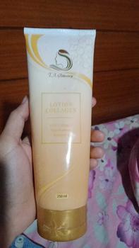 Product Review of Lotion ukuran besar 250 ml from m**a 0
