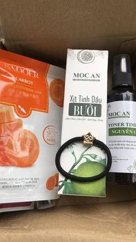 Product Review of Combo 5 Chai Xịt Dưỡng Tóc Tinh Dầu Bưởi Da Xanh (Spray)  Mộc Ân Haircare 120ml from A**A F** 0