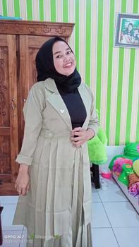 Product Review of SetRok Blazer Rok Plisket Fit Karet Setelan Wanita from s**2 1