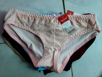 Product Review of Combo 10 quần thun lạnh viền ren mềm mát có 8-9 Màu (KHÔNG CHỌN MÀU) Nữ Nhung Women Voi from A**a 0