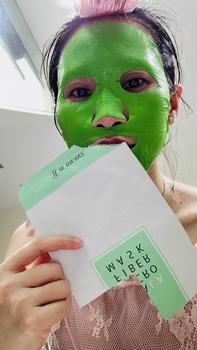 Product Review of [FLASH SALE] Mặt Nạ Vải Vi Sợi Be'Balance MICRO FIBER MASK 3in1 giúp Làm Đẹp Da 10 Miếng/Hộp from M** K** 1**3 1