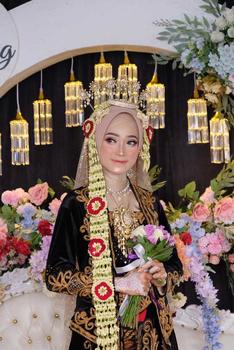 Product Review of Lampu Gantung Rumbai  1 Set Isi 10 Akrilik ubur ubur Kristal Dekor Pelaminan Wedding Event Dekorasi from K**a R**s 0