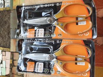 Product Review of Combo 2 Kéo SK5 làm bếp  siêu tiện lợi  trong nhà bếp from D**u H** 0