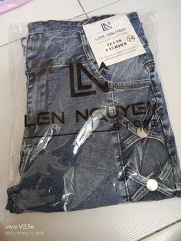 Product Review of 2.D18 [ Lên Nguyễn Store ] Quần Jean (Bò) Nữ, Lưng Cao 3 Nút, Dài 95-97cm, Size 42kg-75kg, Thiết Kế, Màu Xám, Xanh, Ống Ôm, Co Giãn, Mền Mịn, Bigsize, Hotgirl, Mang Phong Cách Năng Động, Trẻ Trung, Tự Tin, Dễ Phối Đồ, Skinny. Women from A** N**R O** Đ** T**I 1
