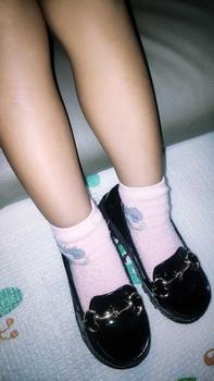 Product Review of SEPATU ANAK PEREMPUAN DOCMART MOTIF KANCING GOLD CANTIK SEPATU FLAT SLIP ON ANAK TERBARU SEPATU SEKOLAH ANAK WANITA COCOK UNTUK HARIAN FORMAL SANTAI LIBURAN SEPATU ANAK TERLARIS MURAH KUALITAS PREMIUM fashion pantofel from V**o 1