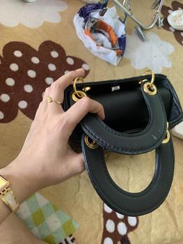 Product Review of Túi hộp nữ dáng vuông da bóng 20cm, túi mini da bóng da lì 15cm from a** x**n 0