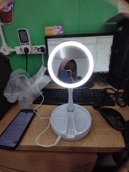 Product Review of Cermin Bulat Lipat Kaca Rias LED 2 Sisi Ganda Putar USB Cas from d**h 1