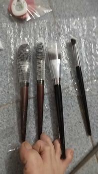 Product Review of Cọ Trang Điểm Kem Nền Đường Viền, LiliBeauty, S47 from X**h B** 1