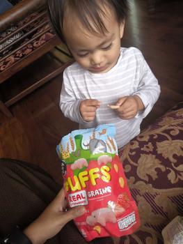 Product Review of Grinny Puffs Grains Real Strawberry/Broccoli/Pumpkin Snack For Babies Rice Vitamin Fiber from e**🌻 0