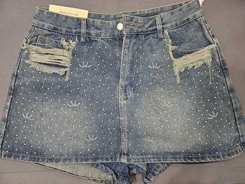 Product Review of [55-90kg] Quần váy jean đính hạt lưng cao Women from B**h N**n 0