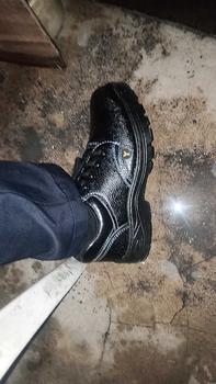 Product Review of WITH STEEL TOE AND New durable safety shoes anti-slip anti-smash and anti-puncture from T**b 1