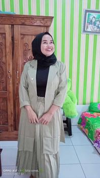 Product Review of SetRok Blazer Rok Plisket Fit Karet Setelan Wanita from s**2 2