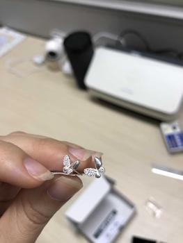 Product Review of Khuyên tai bạc nữ TLEE hồ điệp nhỏ nạm đá xinh xắn TLEE JEWELRY B0184 from K**n 1