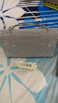 Product Review of Túi Xách Nữ Đeo Chéo Bag Clutch Đi Tiệc Cầm Tay Quai Kiềng Đính Đá BlingBling Màu Đen Màu Bạc Sang Chảnh Kèm Dây Xích Size 18 HÀNG CHUẨN QC Nhung Kem tuixach  thoitrang Khô sạch Nhẫn Đinh from N**n 0