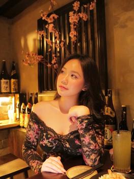 Product Review of LIPSHE  BROWNIES DRESS ĐẦM THUN REN HOẠ TIẾT HOA NHUNG ÔM BODY XUYÊN THẤU ( đọc kĩ mô tả) from c**e ** ** ** 3
