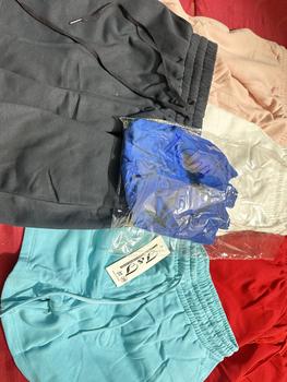 Product Review of Combo 5 Quần Short Thun Nữ Vải Nỉ Lưng Thun Co Giãn Màu Ngẫu Nhiên from B**h T**g P**m 1
