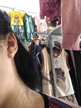 Product Review of Bông tai nơ Bốn cánh Mềm mại HMJ đường kính 8mm Hoa Tai Women Khuyên Tai from P**n T**g 2** 0