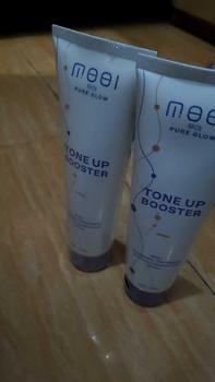 Product Review of MOOI Brightening Tone Up Booster Body Lotion (Terlaris)  Handbody Mencerahkan Niacinamide Pencerah Tubuh from A**i S**a 1