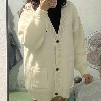 Product Review of Áo cardigan thêu chữ Weekend trắng / đen / xám / nâu from n**n 1