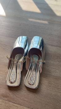 Product Review of (Form ngắn tăng size) Giày nữ sục bệt mũi vuông gót vuông trang trí xích vàng  thời trang Nguyễn Gia N139 Shoes DéP from S** S** 0