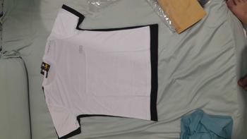 Product Review of Combo 2 Áo Thun Thể Thao Nam Cổ Tròn Vải Lạnh mặc nhà mặc hàng ngày lịch sự, tập gym co giãn 4 chiều Menswear from ♥**c y**🌷 0