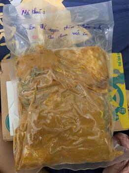 Product Review of thính mè to khúc giữa 165 k / kg .Gói. from u**3 0