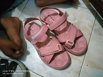 Product Review of Sandal Gunung Wanita Karet EVA Soft Sol Empuk Elastis Bahan Premium Anti Slip 8090 from I**a S**y 2