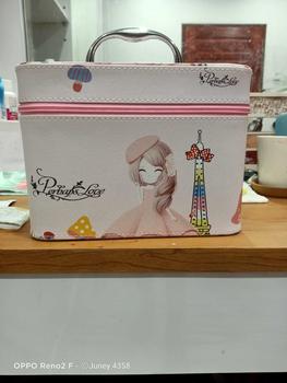 Product Review of BEU051 กระเป๋าเครื่องสำอาง มี 3 sizeให้เลือก วัสดุผ้า PUกันน้ำ มีหูหิ้วซิปอย่างดีกล่องเก็บเครื่องสำอางกันน้ำ กระเป๋าเดินทาง from J**y S**n c**e 0