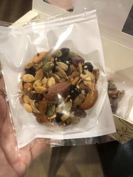 Product Review of คุกกี้ธัญพืชรวมอบน้ำผึ้ง 8 ชนิด เกรดพรีเมียม คัดพิเศษ อบกรอบ อร่อย ดีต่อสุขภาพ ซื้อทานได้ ซื้อฝากดี from ป**🍀 0