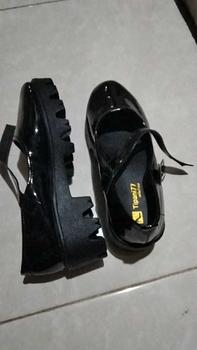 Product Review of Sepatu loafers wanita sepatu Loly MJ Hitam Putih Shoes Sandal Sendal fantofel  korea from W**7 0