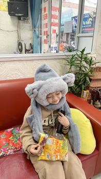 Product Review of Mũ trùm đầu kèm khăn có xỏ tay tai thỏ nổi dễ thương cho bé Len - Nhà kho Mười Nhàn  Hat Kem from K**h N**c 0