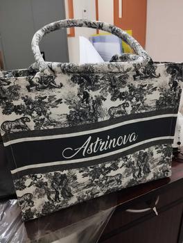 Product Review of Totebag Kanvas MNK BAG PO Printing dengan Penutup Resleting dan Kancing Magnet Wanita - Ukuran Kecil, Medium, dan Besar - Kpop tote  bags from s**️ 0