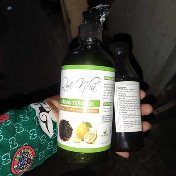 Product Review of HÀNG TẶNG Dầu gội Quê Nhà  500ml chống gàu, kiểm soát dầu, bảo vệ màu và dưỡng tóc - tặng 2 tinh chất from N**g đ**h đ** 0