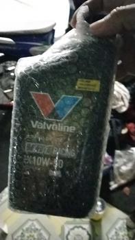 Product Review of น้ำมันมอเตอร์ไซค์ Valvoline VR1 Racing 10w50 วาโวลีน วีอาร์วัน 1ลิตร from B**🐢 0