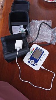 Product Review of เครื่องวัดความดันออมรอน Omron รุ่น HEM-U701A ที่รัดแขนแบบใหม่ ของแท้ประกันศูนย์ไทย 5 ปี Blood Pressure Monitor **ออกใบกำกับภาษีได้** แถมฟรี ADAPTER กระเป๋าเก็บอุปกรณ์ +ถุงเก็บของ  Omron Blood Pressure Monitor HEM-U701+ Device bag from S**t R**i 0