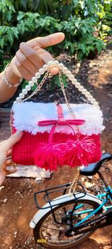 Product Review of Túi đeo chéo tự đan Handmade thời trang Pom Pom - Phụ Kiện Đan Túi SODA (CÓ HƯỚNG DẪN) Đeo Vai Bag Canvas Nữ from t**4 0
