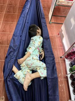 Product Review of เปลสนามเดินป่า เปลผ้าร่มสองชั้นแถมเชือก5เมตร1เส้น สินค้าพร้อมส่ง (ตัวเลือกเฉพาะเปลไม่ได้ เชือก 5 เมตร) from 🖤**🖤 0