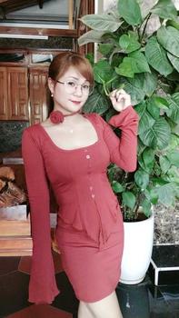 Product Review of Set Áo Xẻ Tà Tay Loe Kèm Chân Váy Có Quần Trong Chất Thun Gân Trung Co Giãn Tốt Tặng Kèm Dây Hoa Dành Cho Nữ - Top Hà Dương Store from ú**n 2